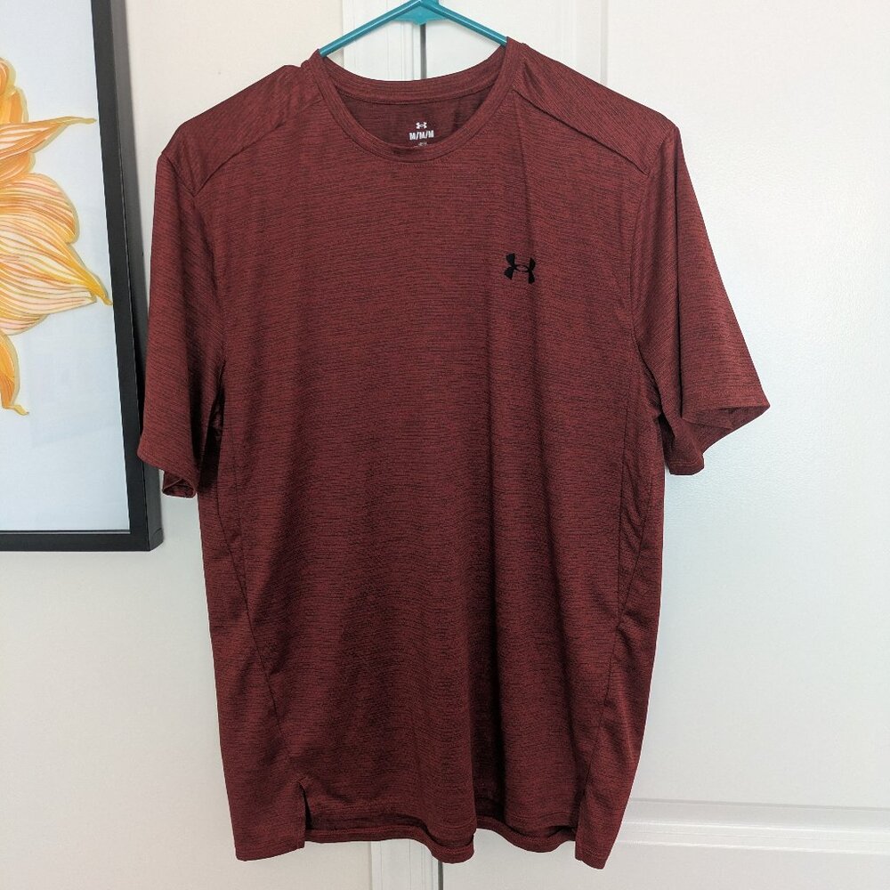 Under Armour tshirt